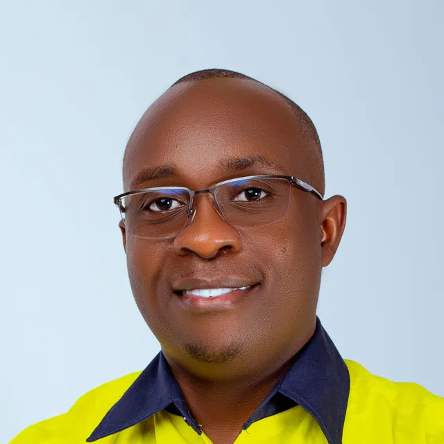 Portrait of Marcus Reed, service manager